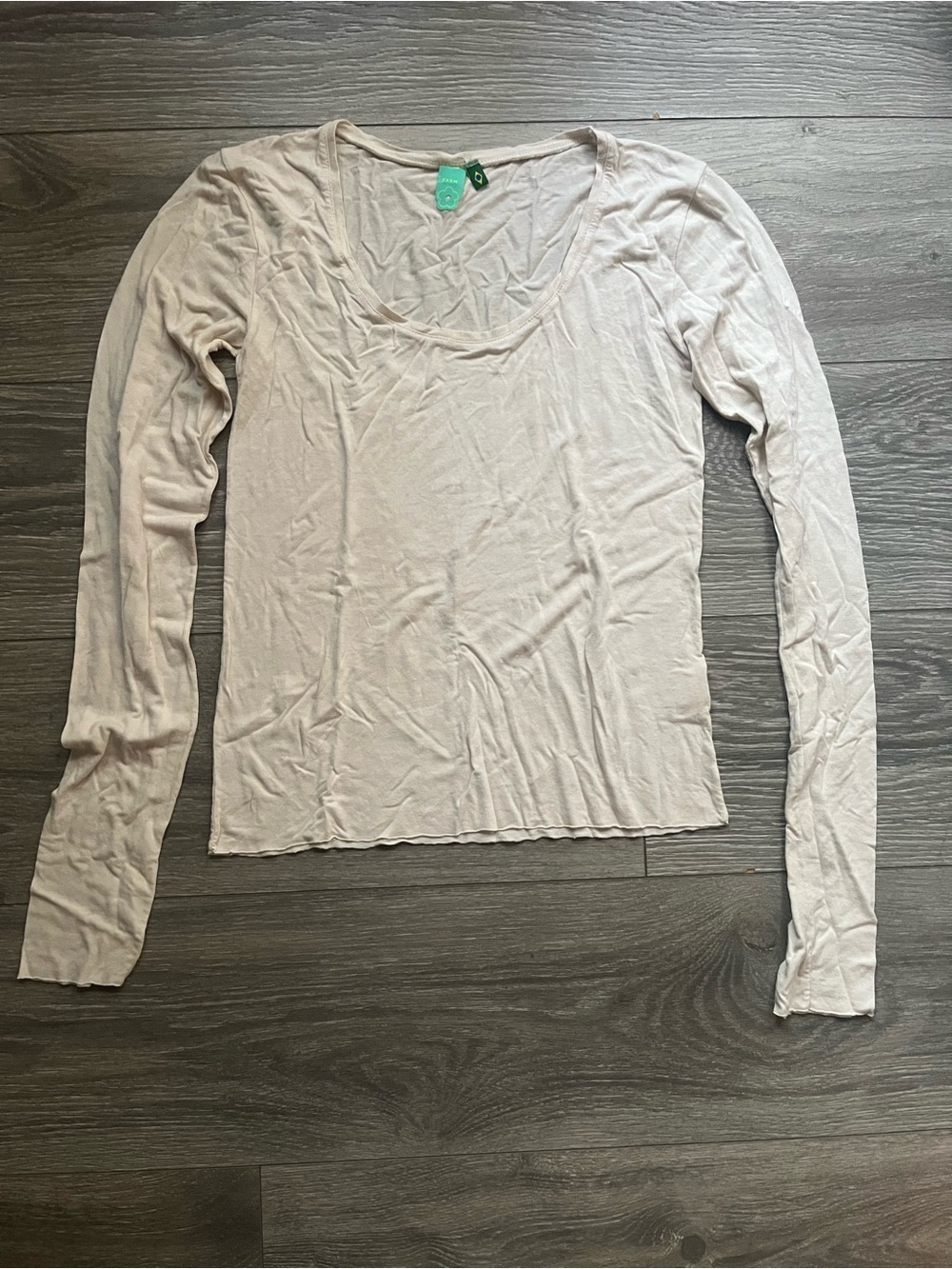 Farm Rio Cream Scoop Neck Long Sleeve Fitted Tee Classic Casual Size M Basic